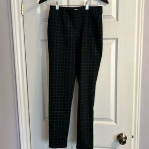Calvin Klein graphic print black stretch skinny/straight pants. Sz 6